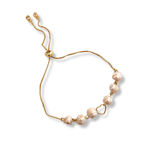 Heartstrings Pearl Bracelet