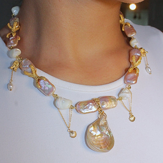 Naia Necklace